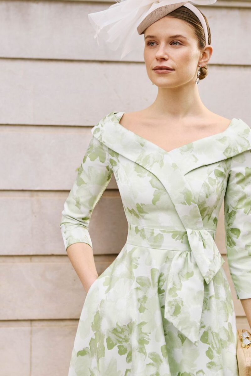 Rosa Clara 1G95 Apple Green Floral Dress Detail